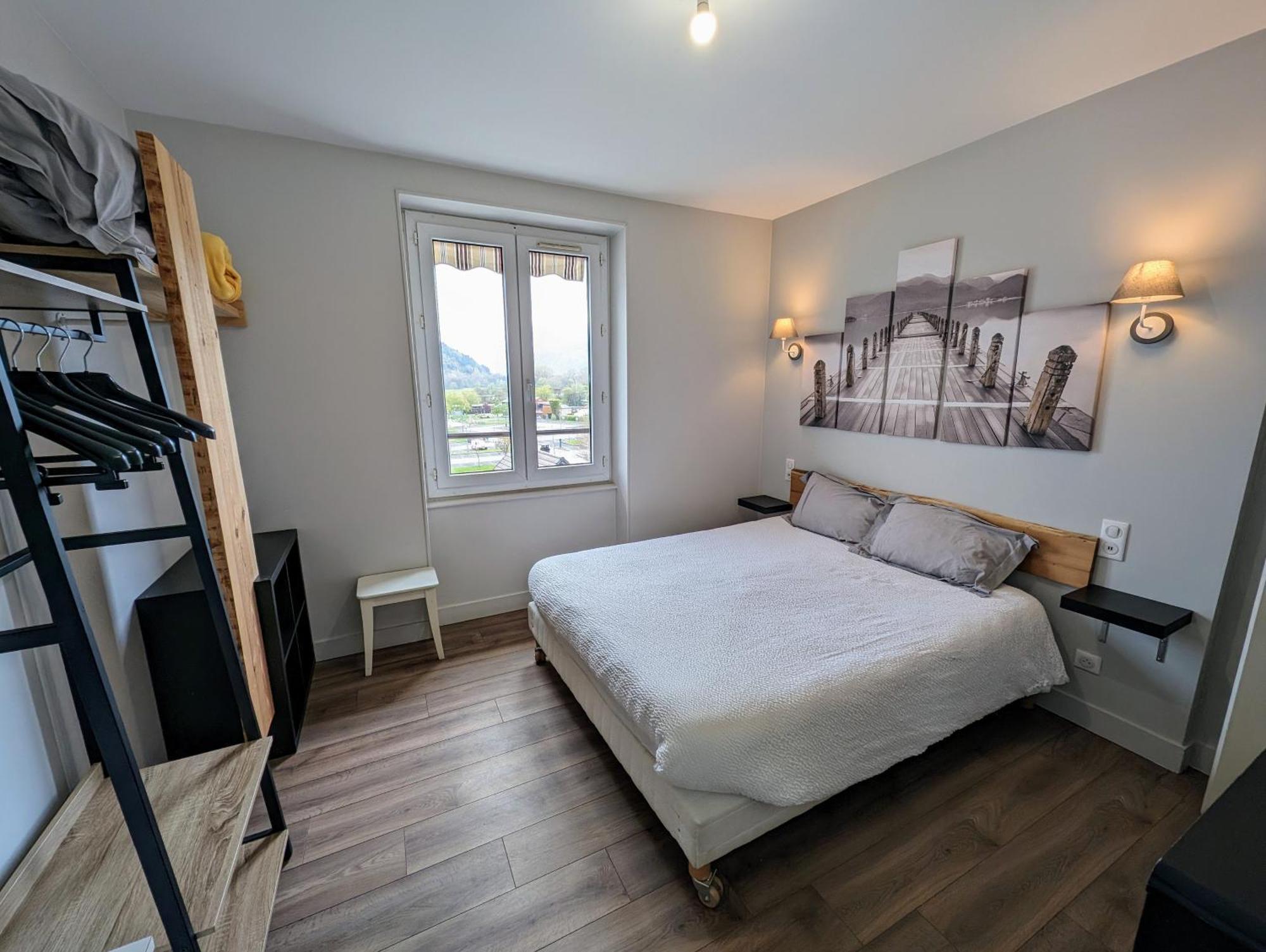Logis Hotel Le Beau Site Шамбон-сюр-Лак Экстерьер фото